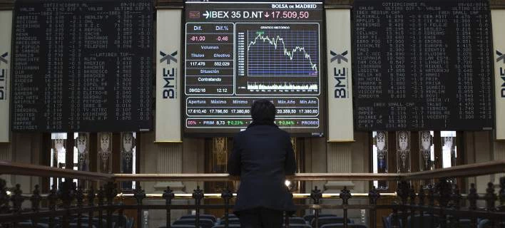 Πανικός στις χρηματαγορές λόγω Ιταλίας και Ισπανίας – Στο κόκκινο και στην Αθήνα